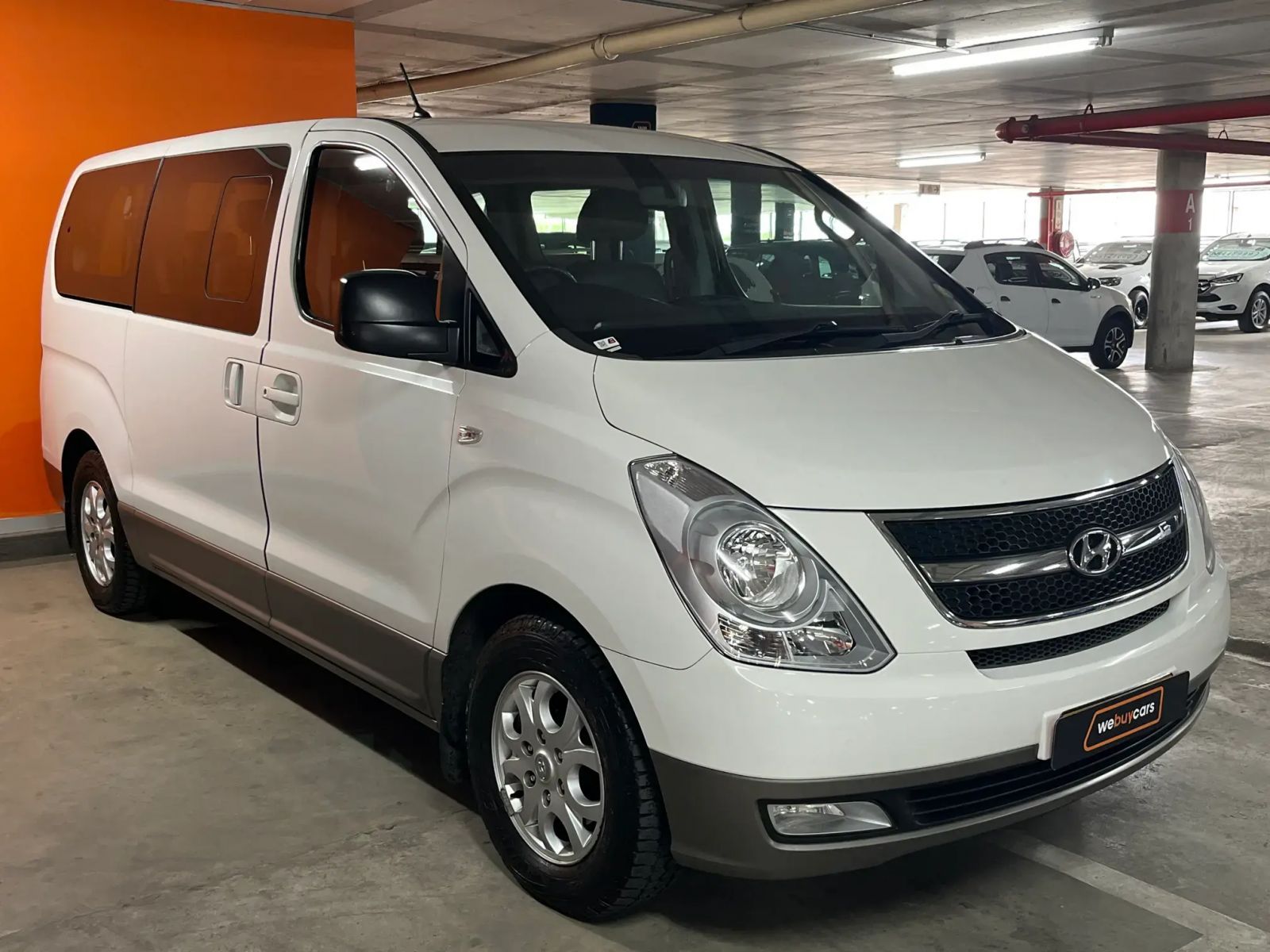 2015 Hyundai H1 photo 5