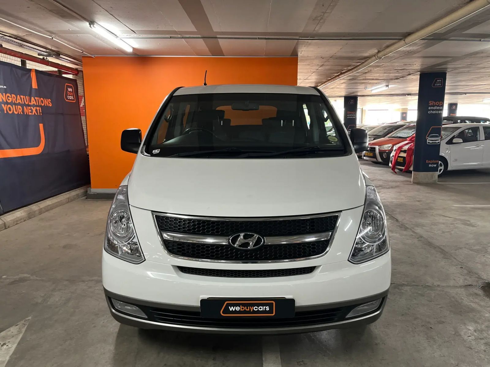 2015 Hyundai H1 photo 6