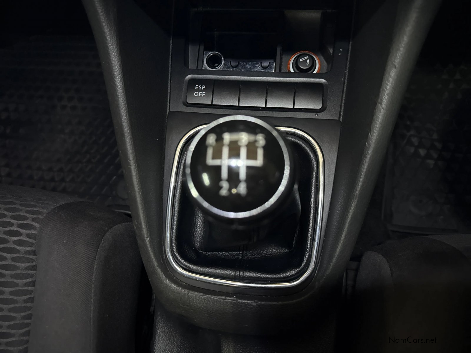 2010 Volkswagen Golf photo 12