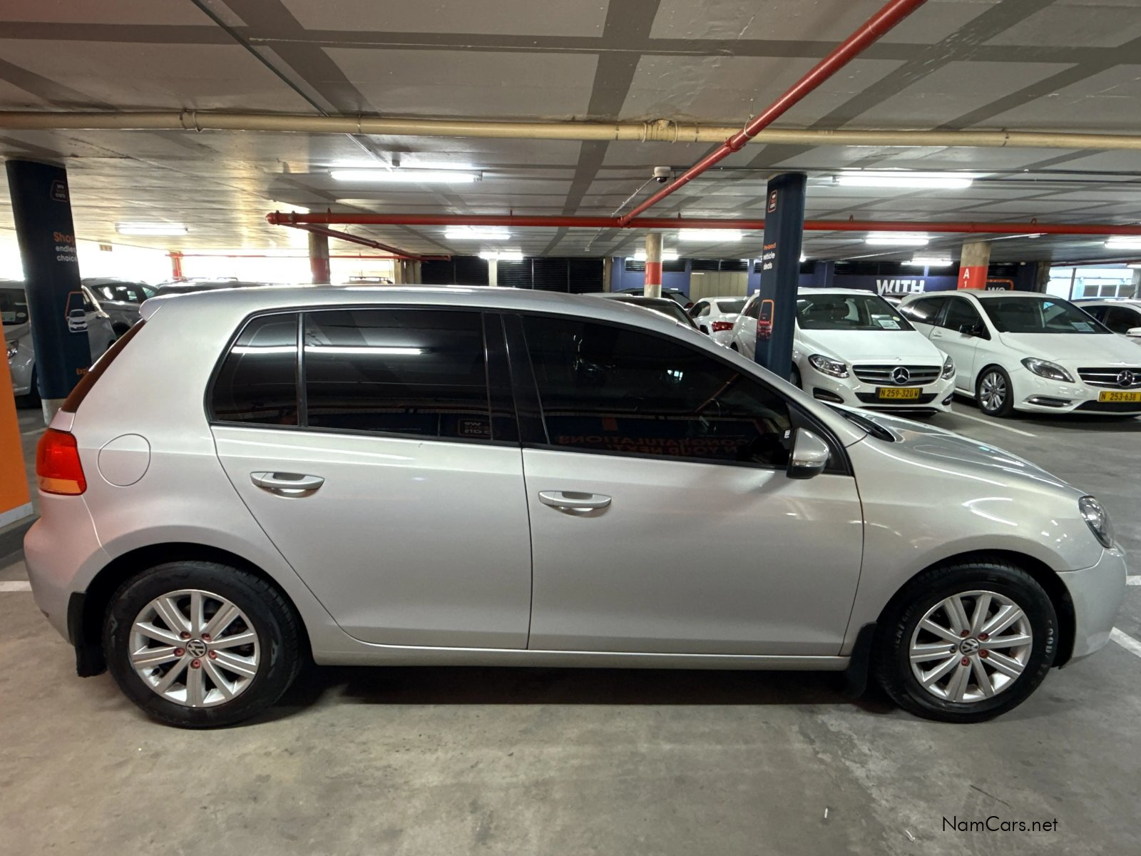 2010 Volkswagen Golf photo 4