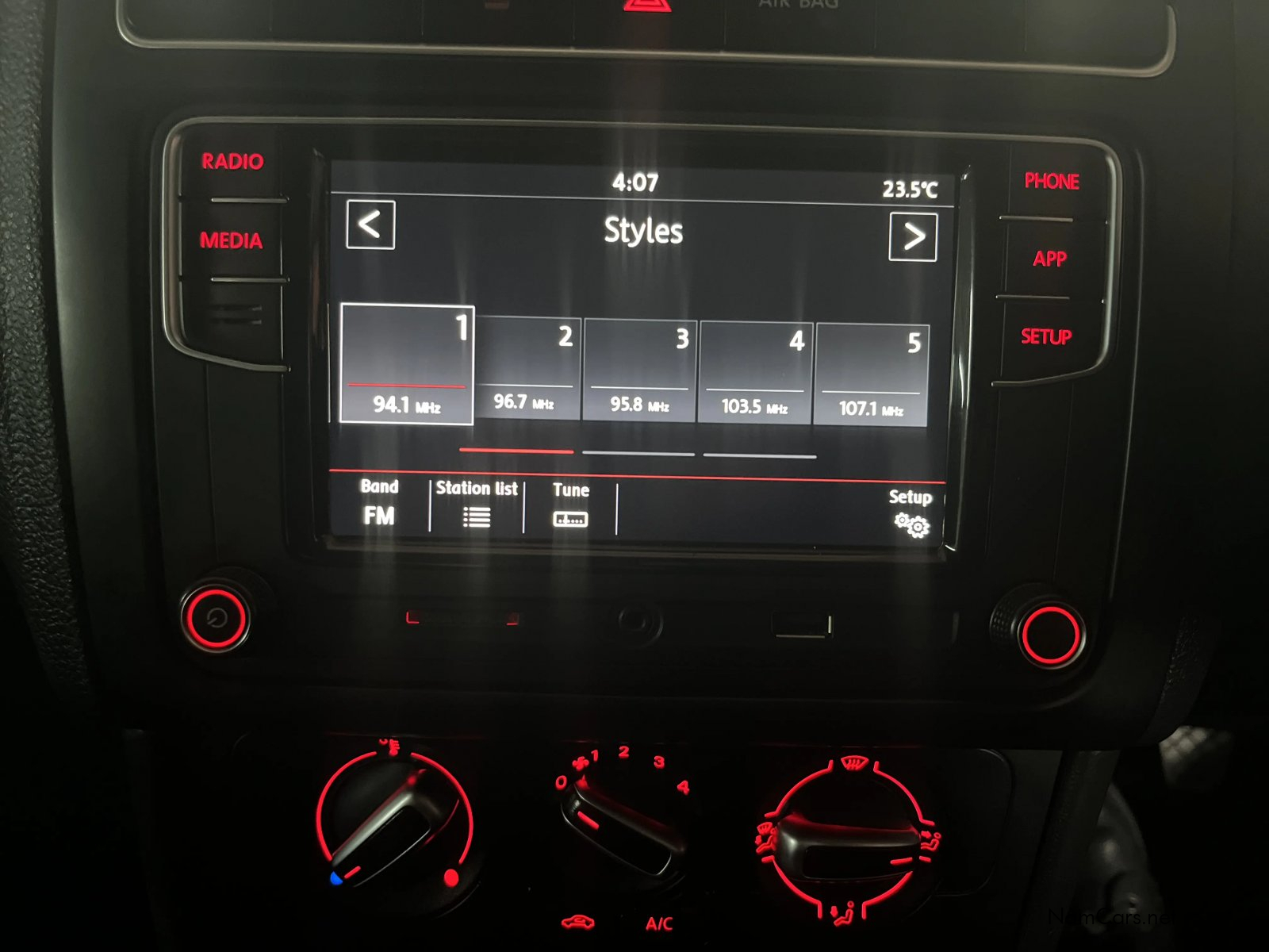2019 Volkswagen Polo photo 17