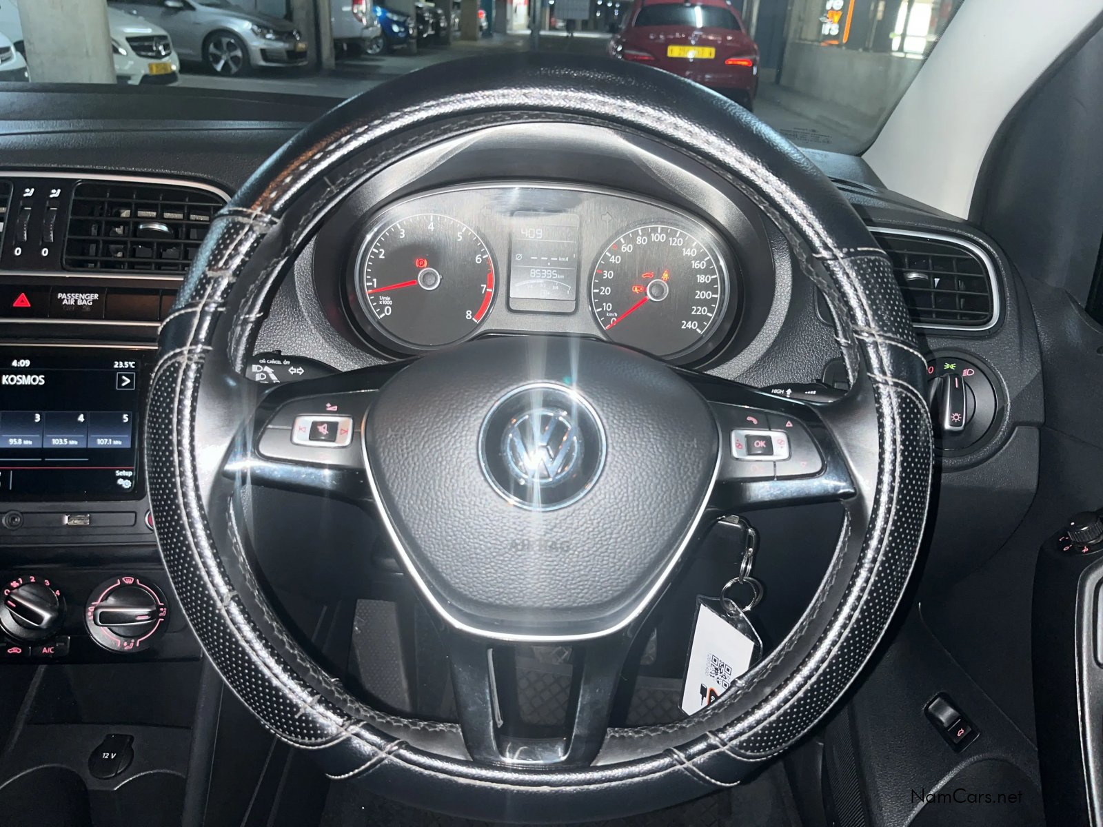 2019 Volkswagen Polo photo 9