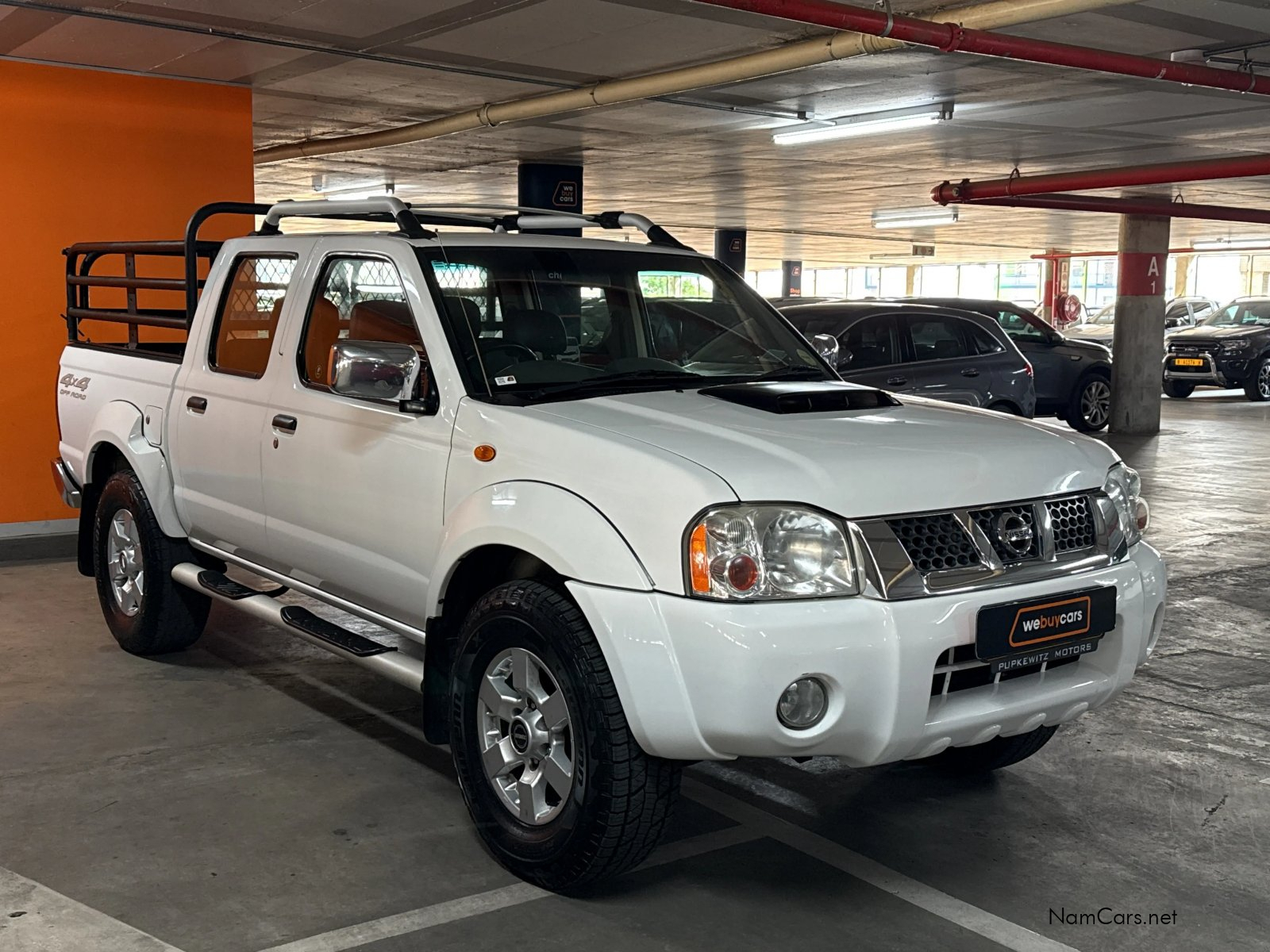 2016 Nissan Hardbody photo 5