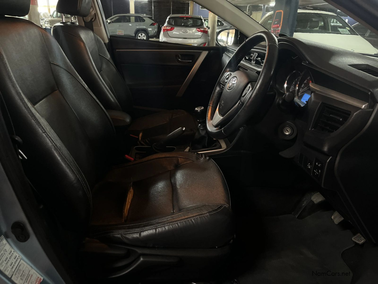 2016 Toyota Corolla photo 13