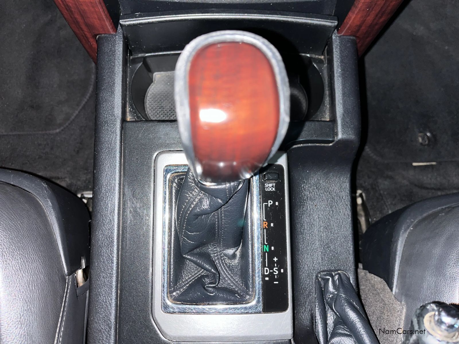 2017 Toyota Prado photo 12