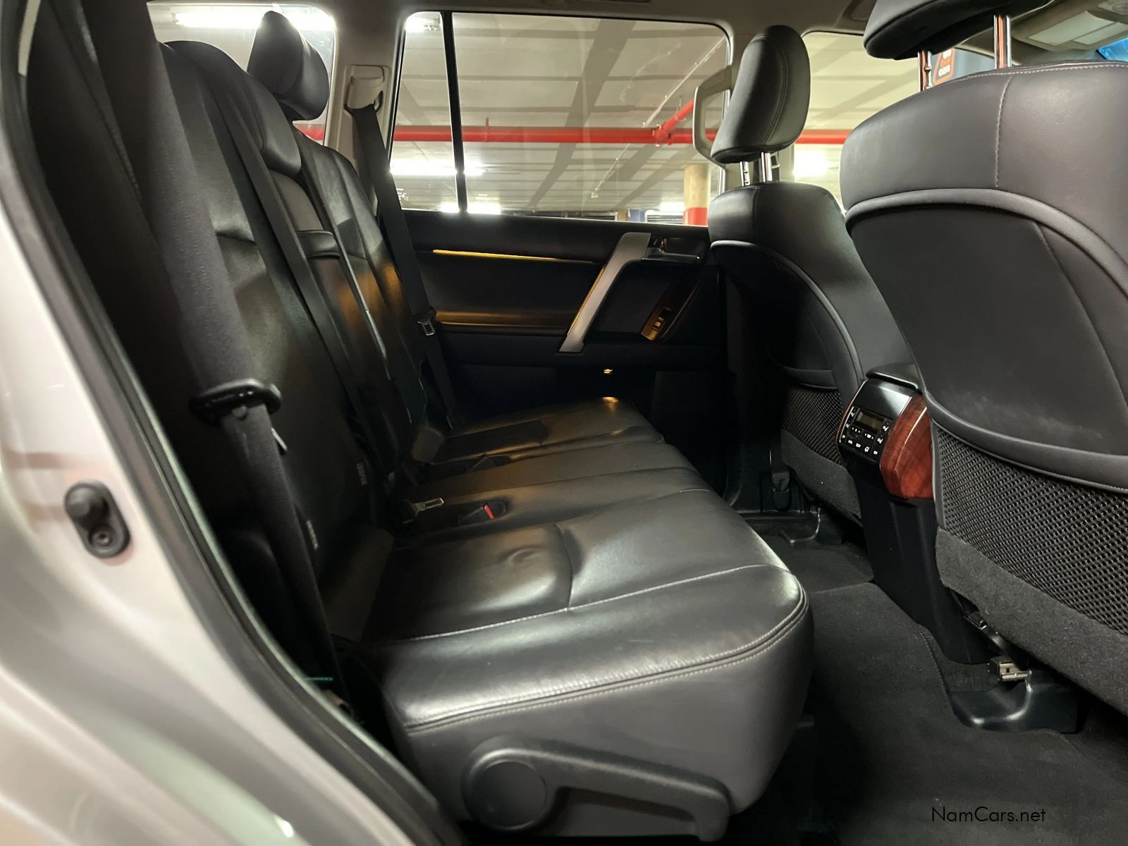 2017 Toyota Prado photo 16