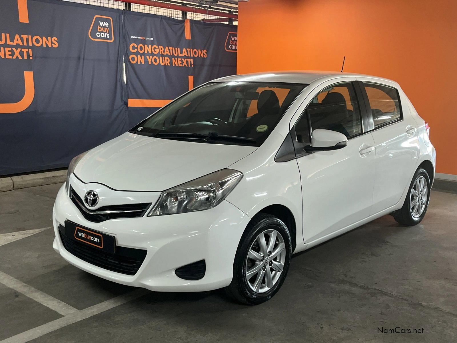2013 Toyota Yaris photo 1