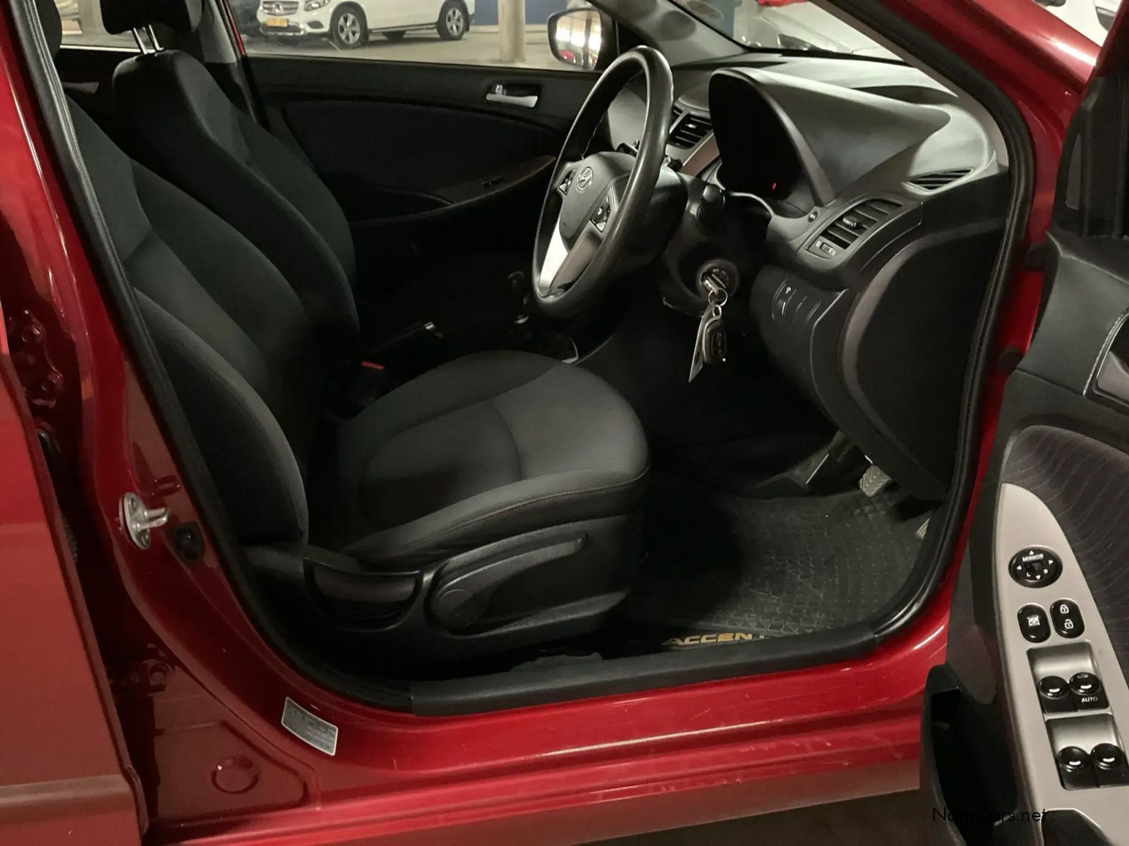 2018 Hyundai Accent photo 11