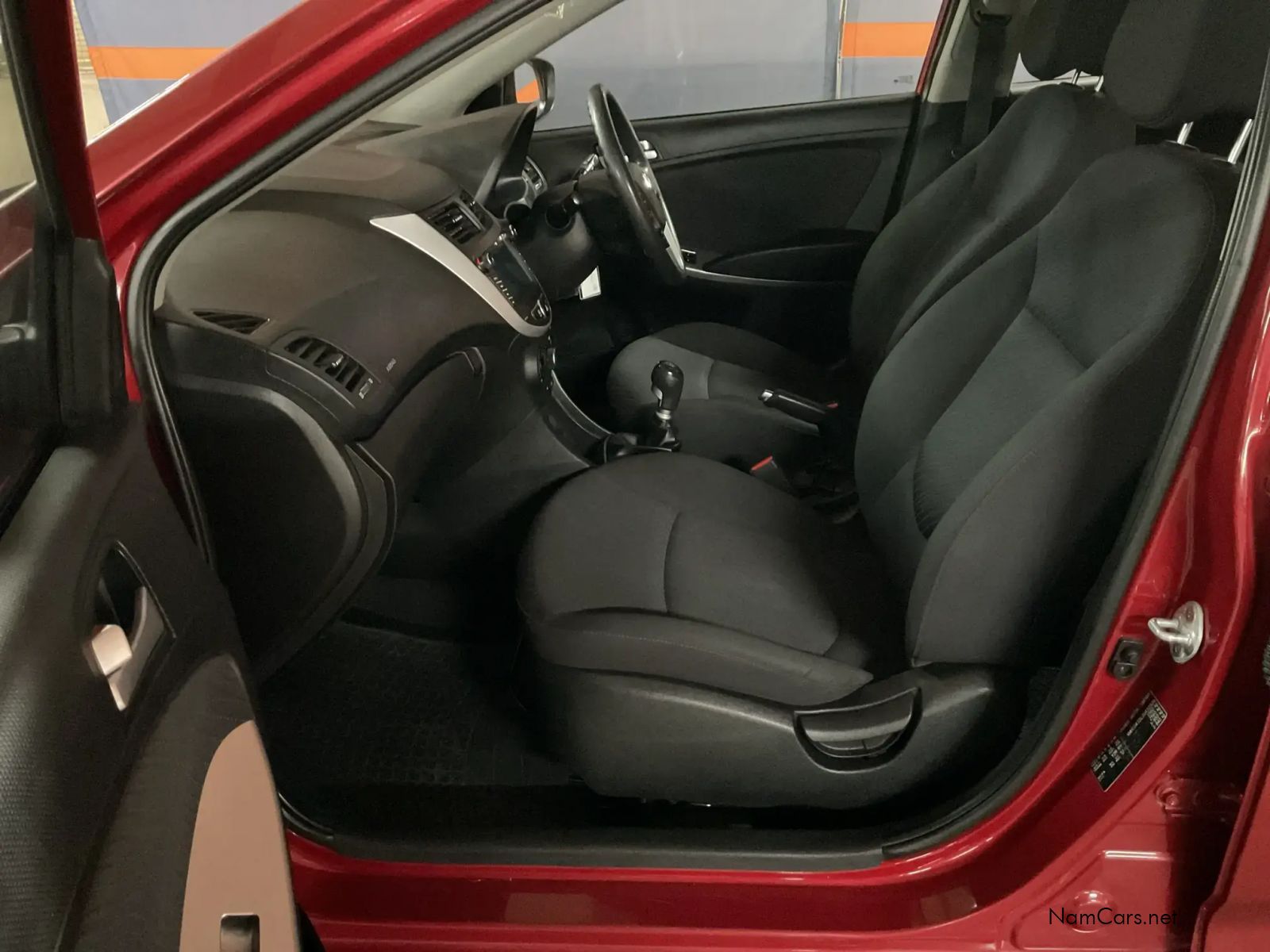 2018 Hyundai Accent photo 12
