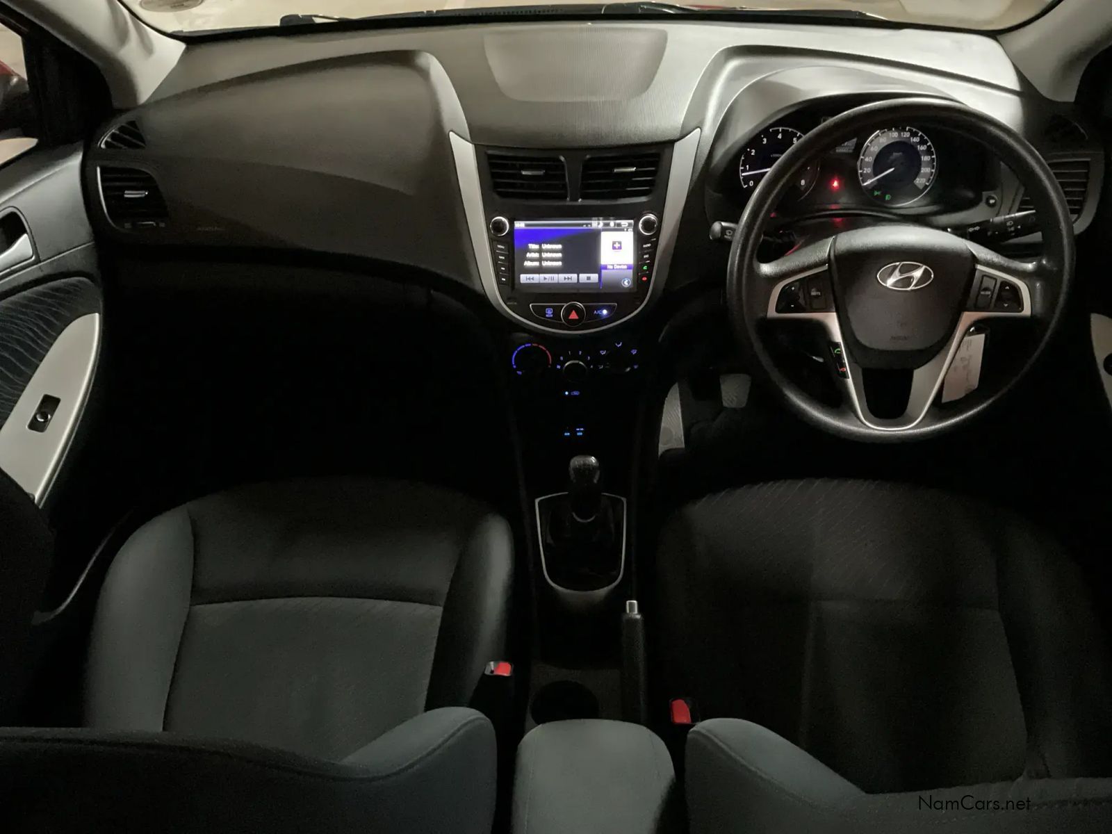 2018 Hyundai Accent photo 16