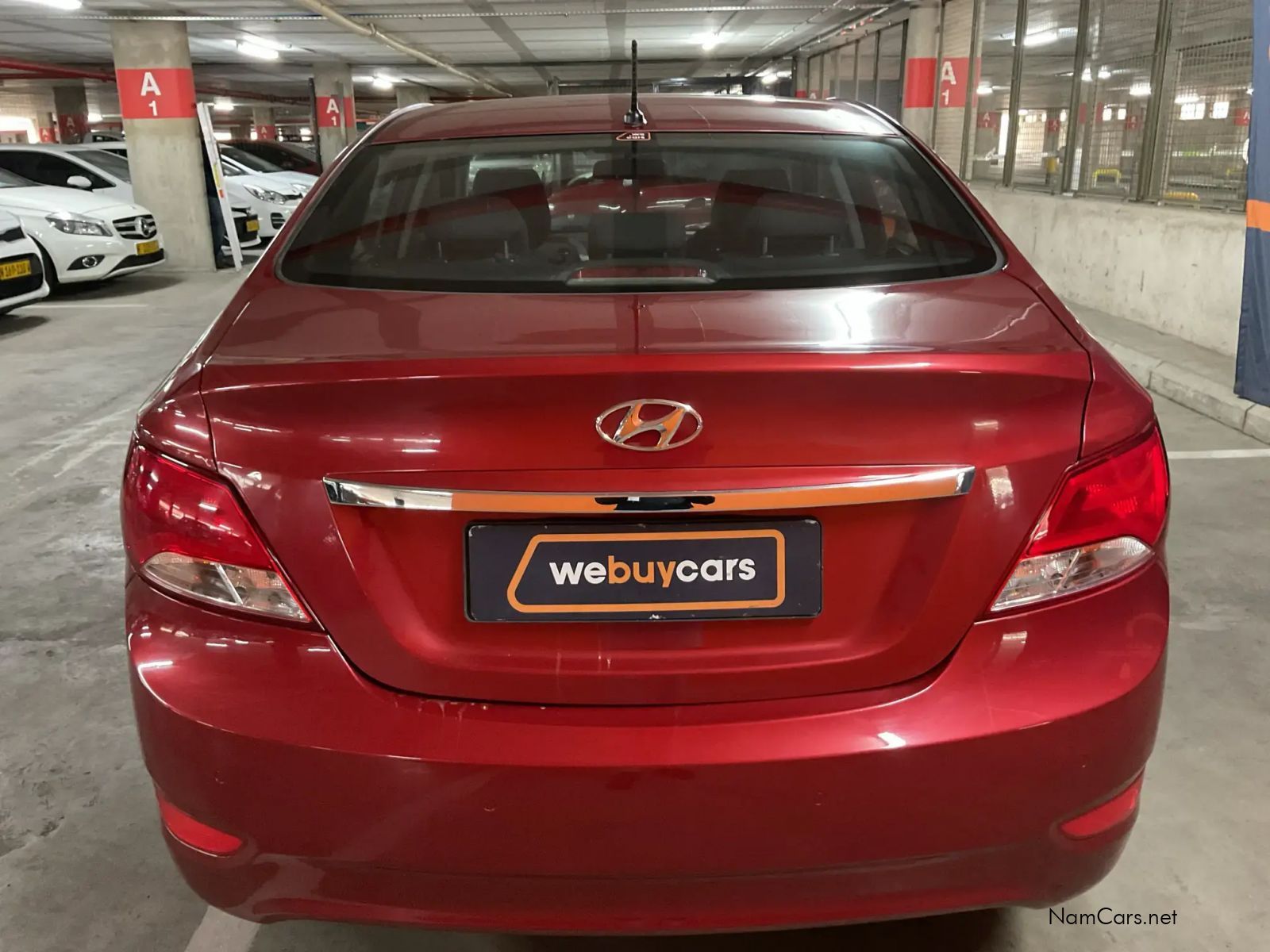 2018 Hyundai Accent photo 3