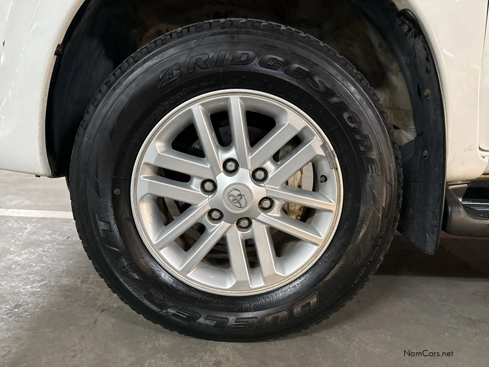 2015 Toyota Fortuner photo 12