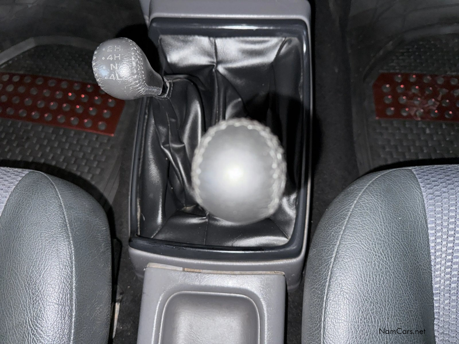 2016 Nissan NP300 photo 13