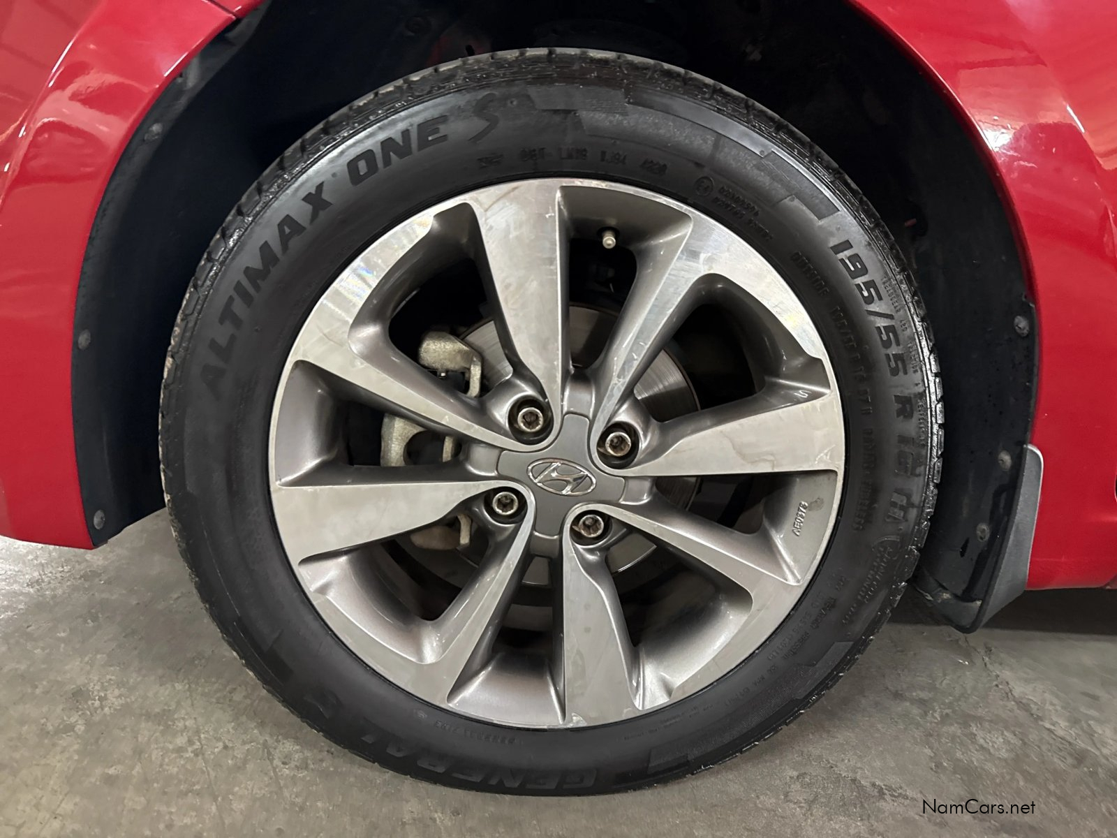 2015 Hyundai i20 photo 12