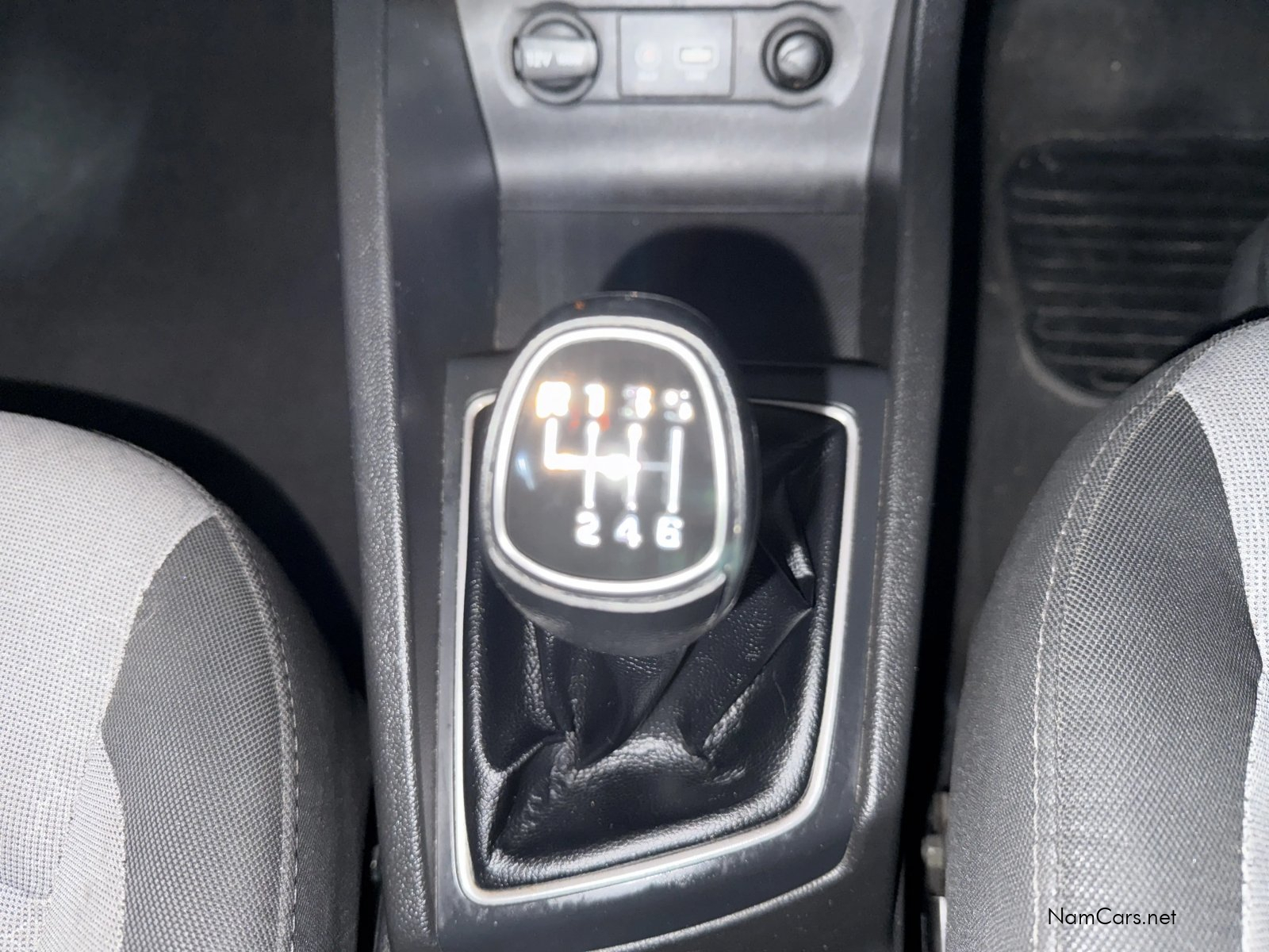 2015 Hyundai i20 photo 9