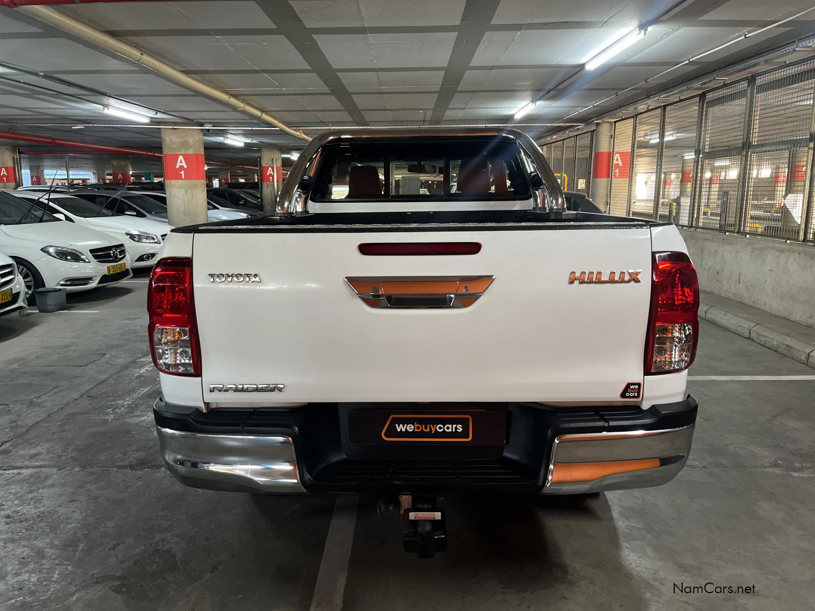 2018 Toyota Hilux photo 3