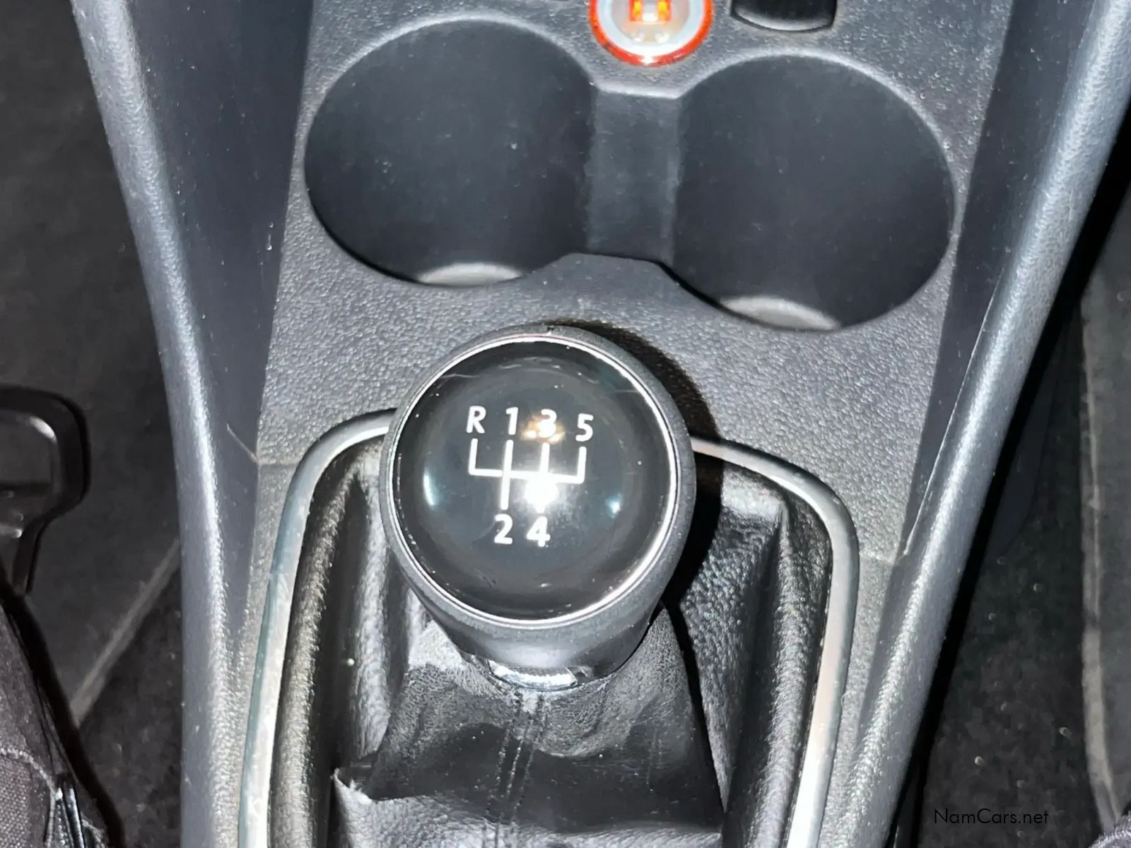 2013 Volkswagen Polo photo 10