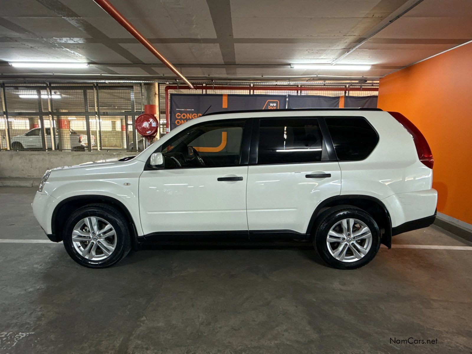 2013 Nissan X-trail photo 2