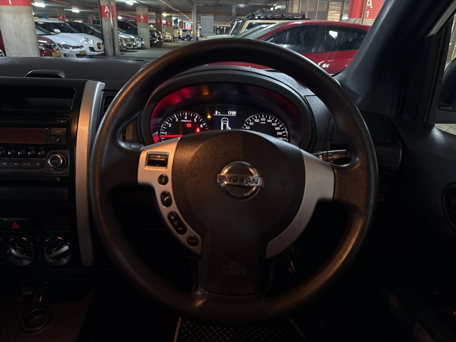 2013 Nissan X-trail photo 9