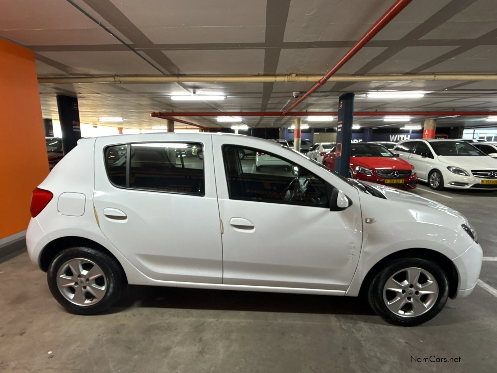2015 Renault Sandero photo 4