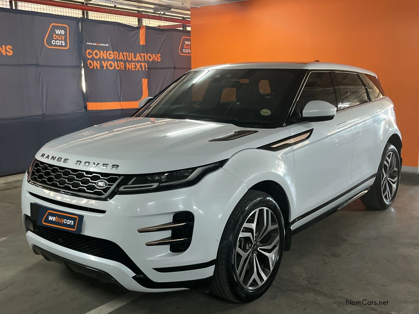 2020 Land Rover Range Rover photo 1