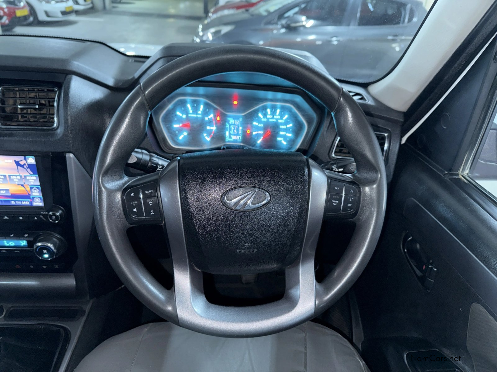 2022 Mahindra PIK UP photo 10