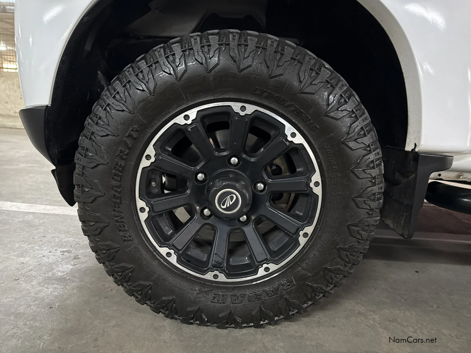 2022 Mahindra PIK UP photo 16