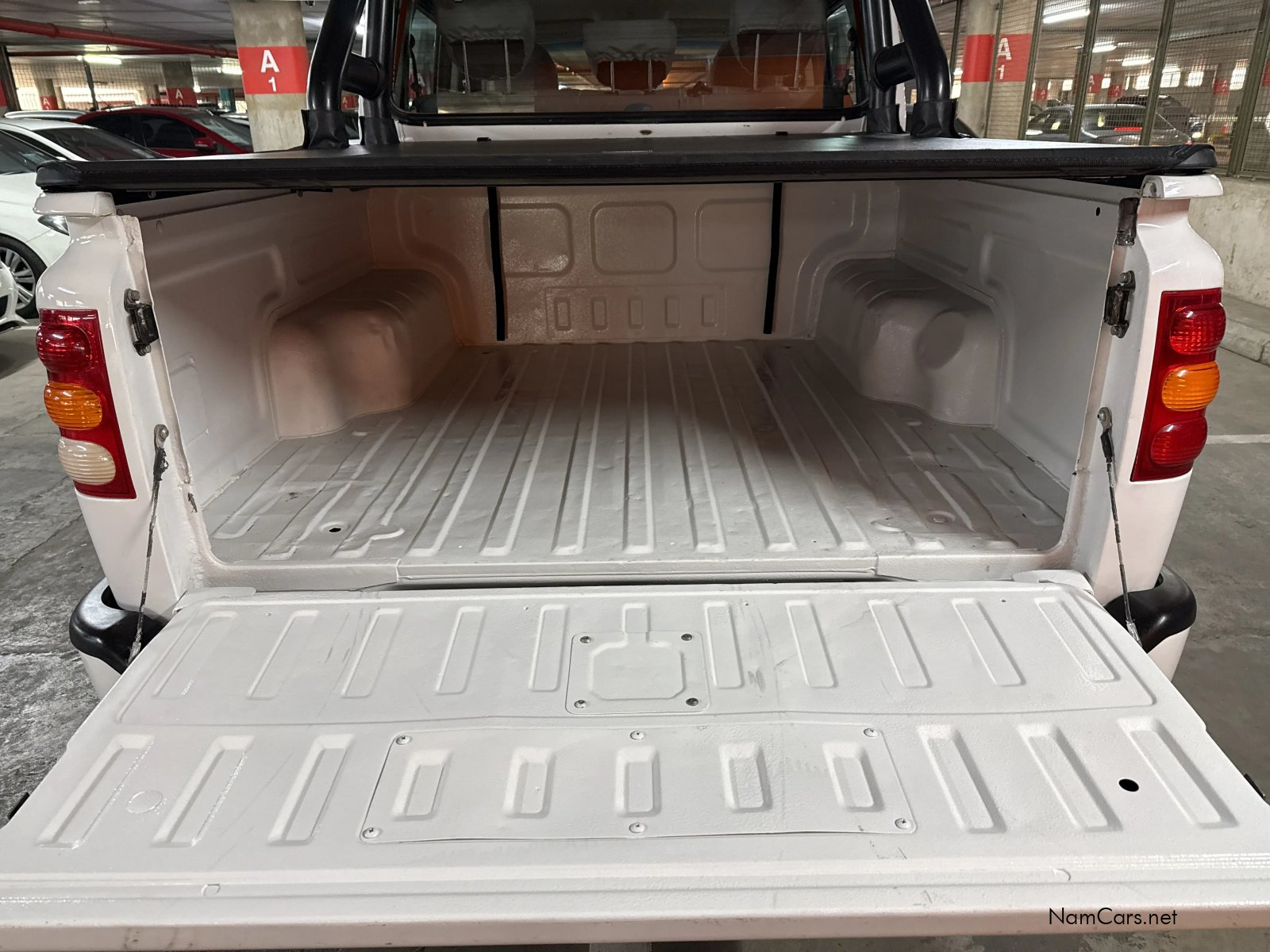2022 Mahindra PIK UP photo 9