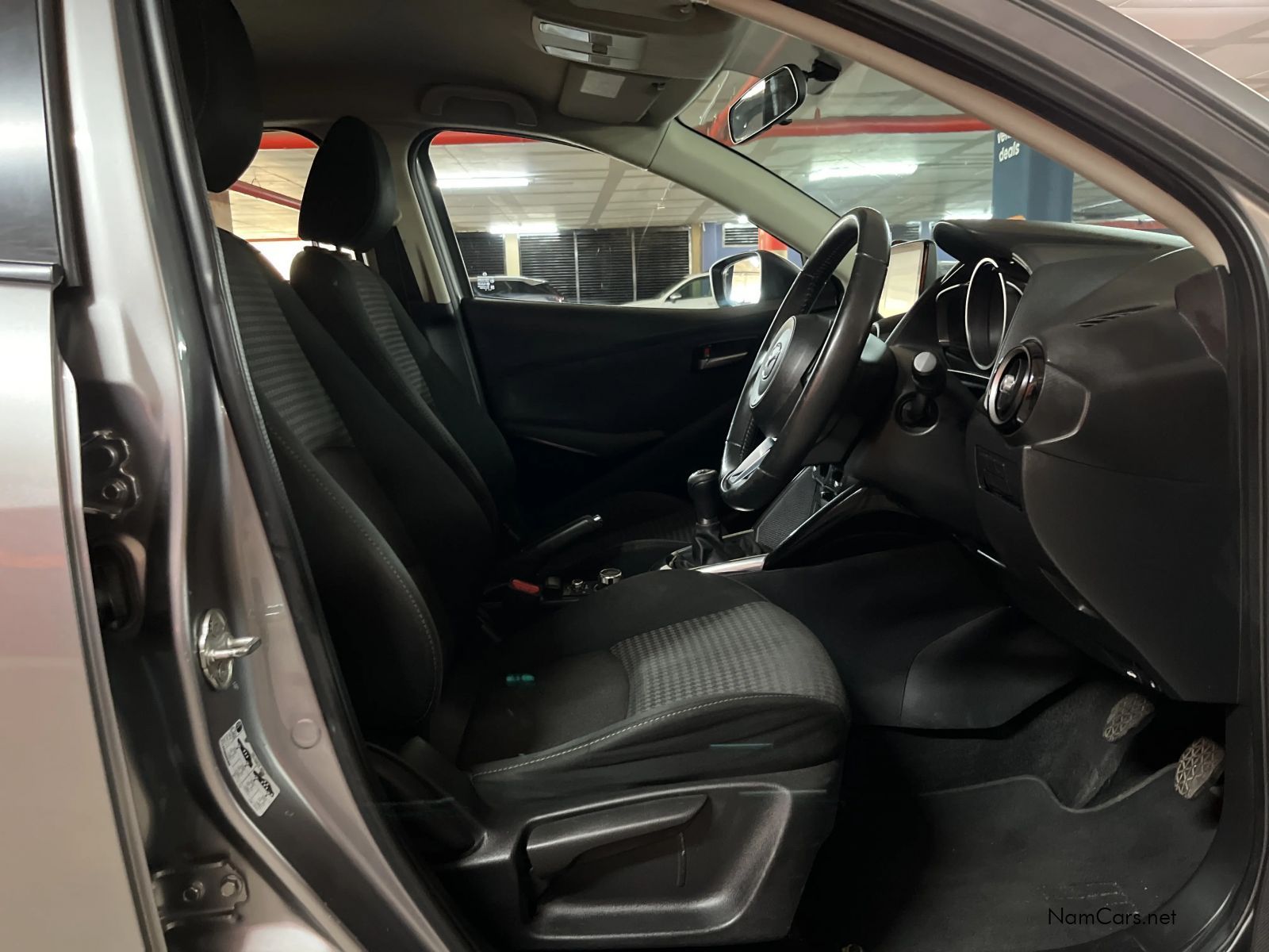 2017 Mazda 2 photo 13