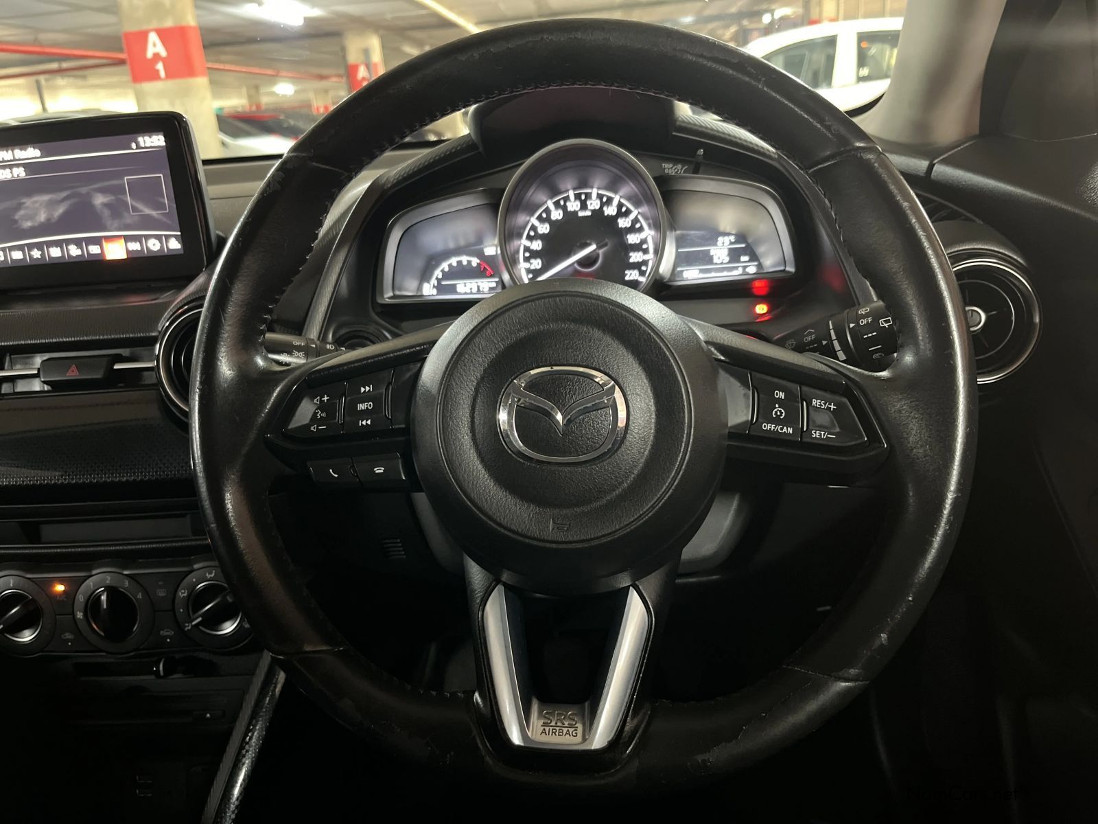2017 Mazda 2 photo 9