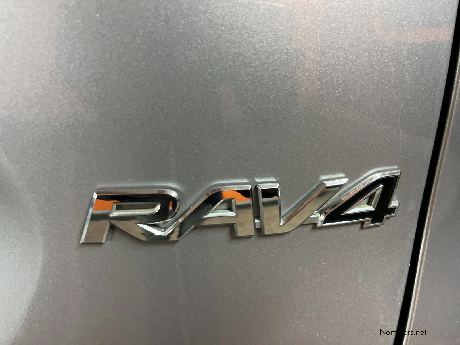 2020 Toyota Rav4 photo 11