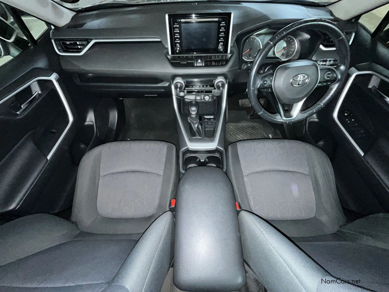 2020 Toyota Rav4 photo 18