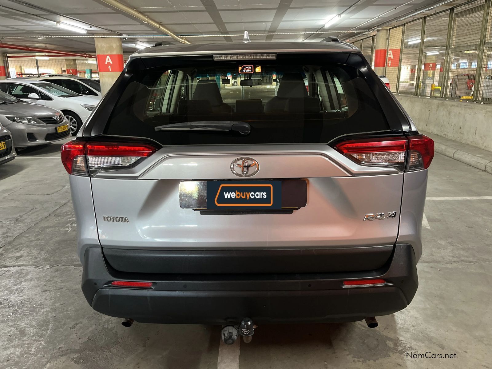 2020 Toyota Rav4 photo 3