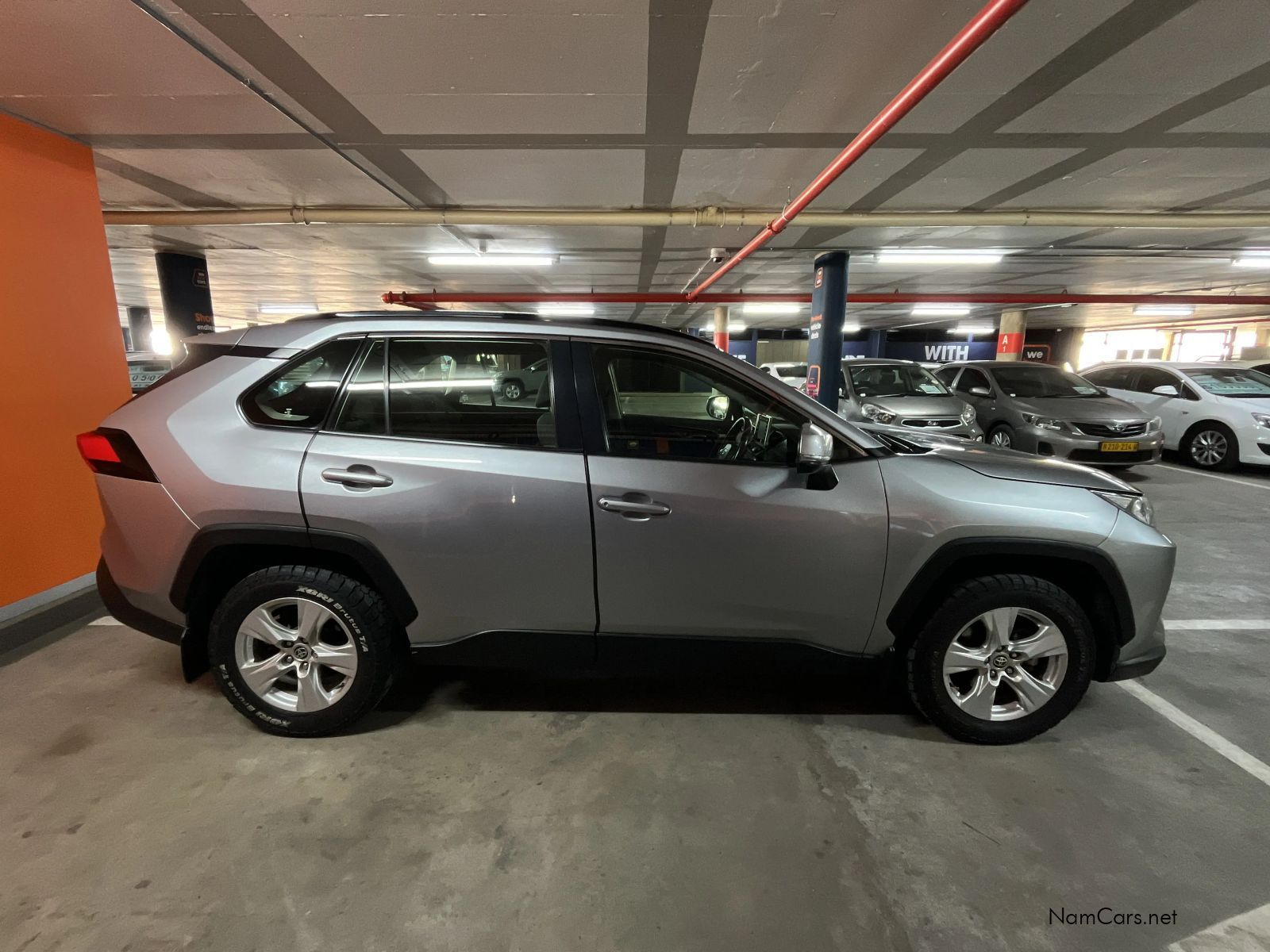 2020 Toyota Rav4 photo 4