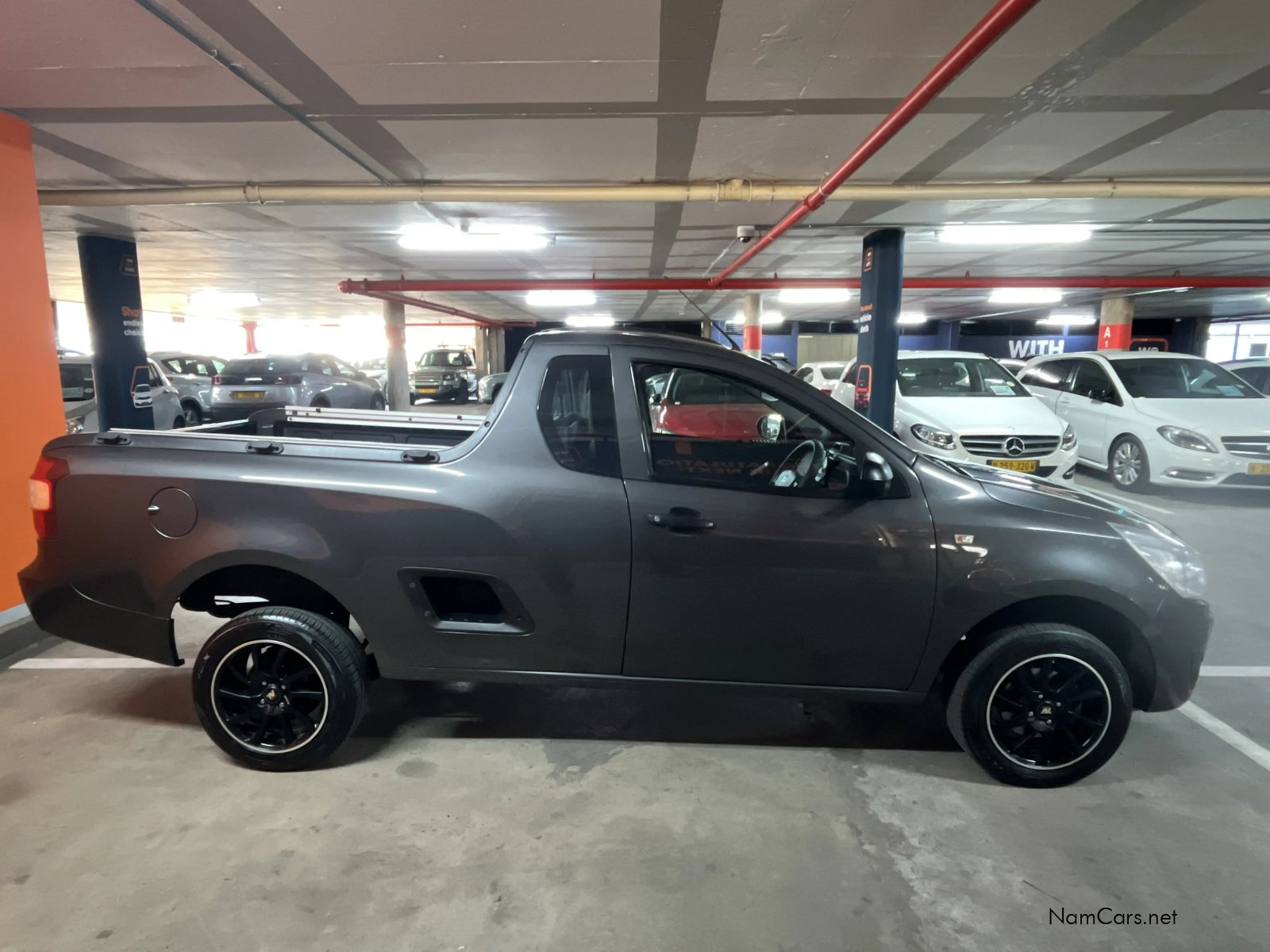 2016 Chevrolet Utility photo 4