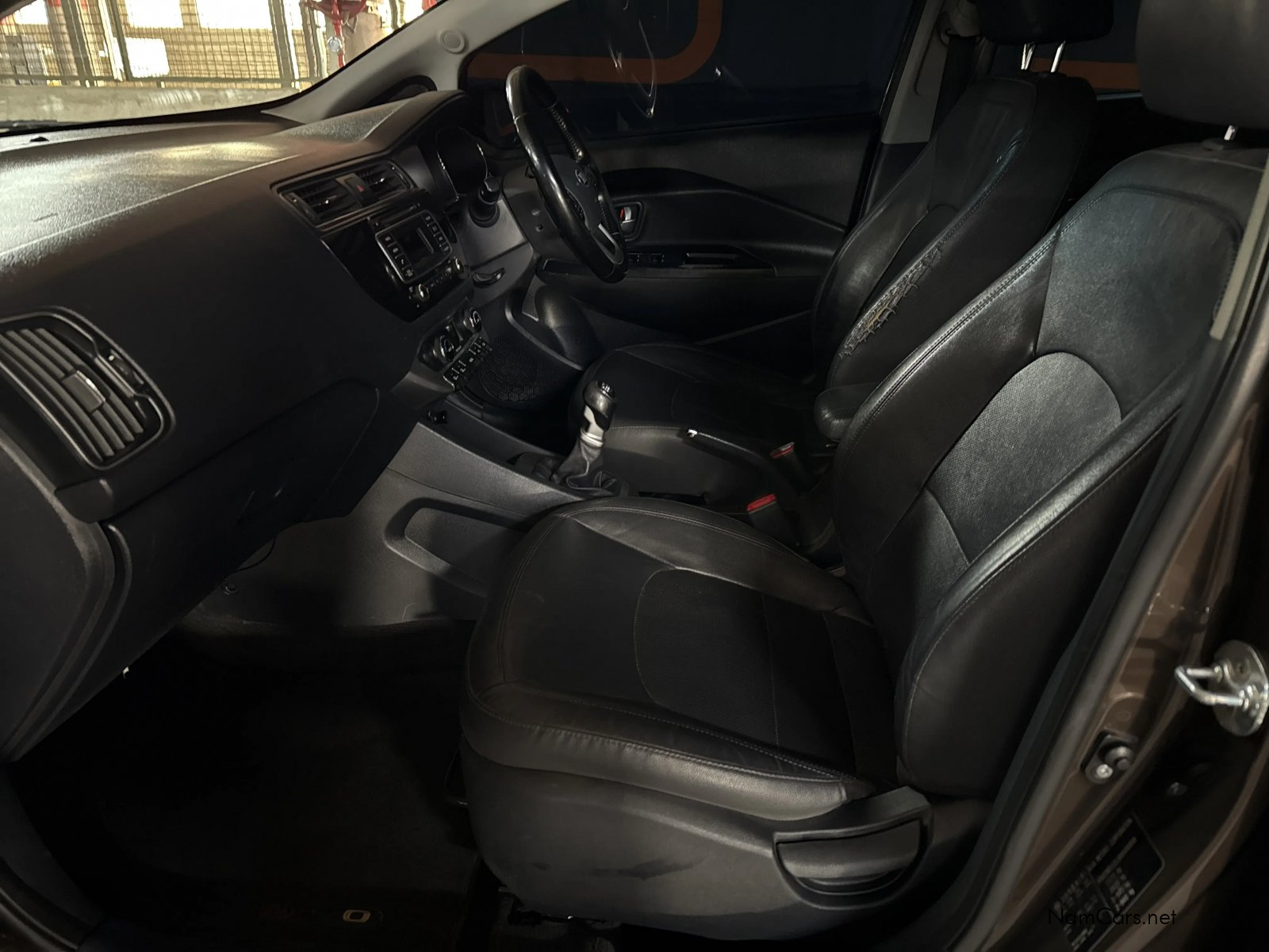 2016 Kia Rio photo 14