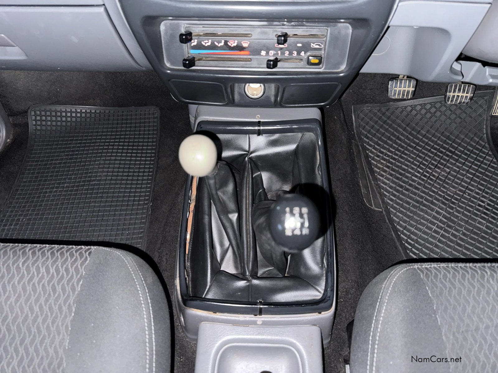 2019 Nissan Hardbody photo 10