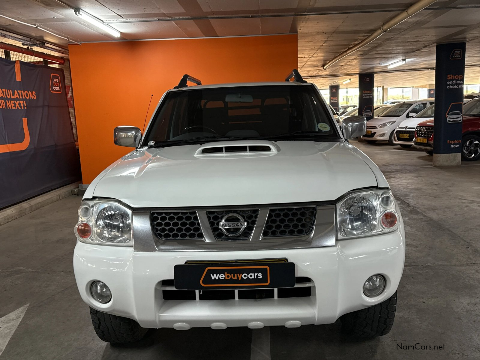2019 Nissan Hardbody photo 3