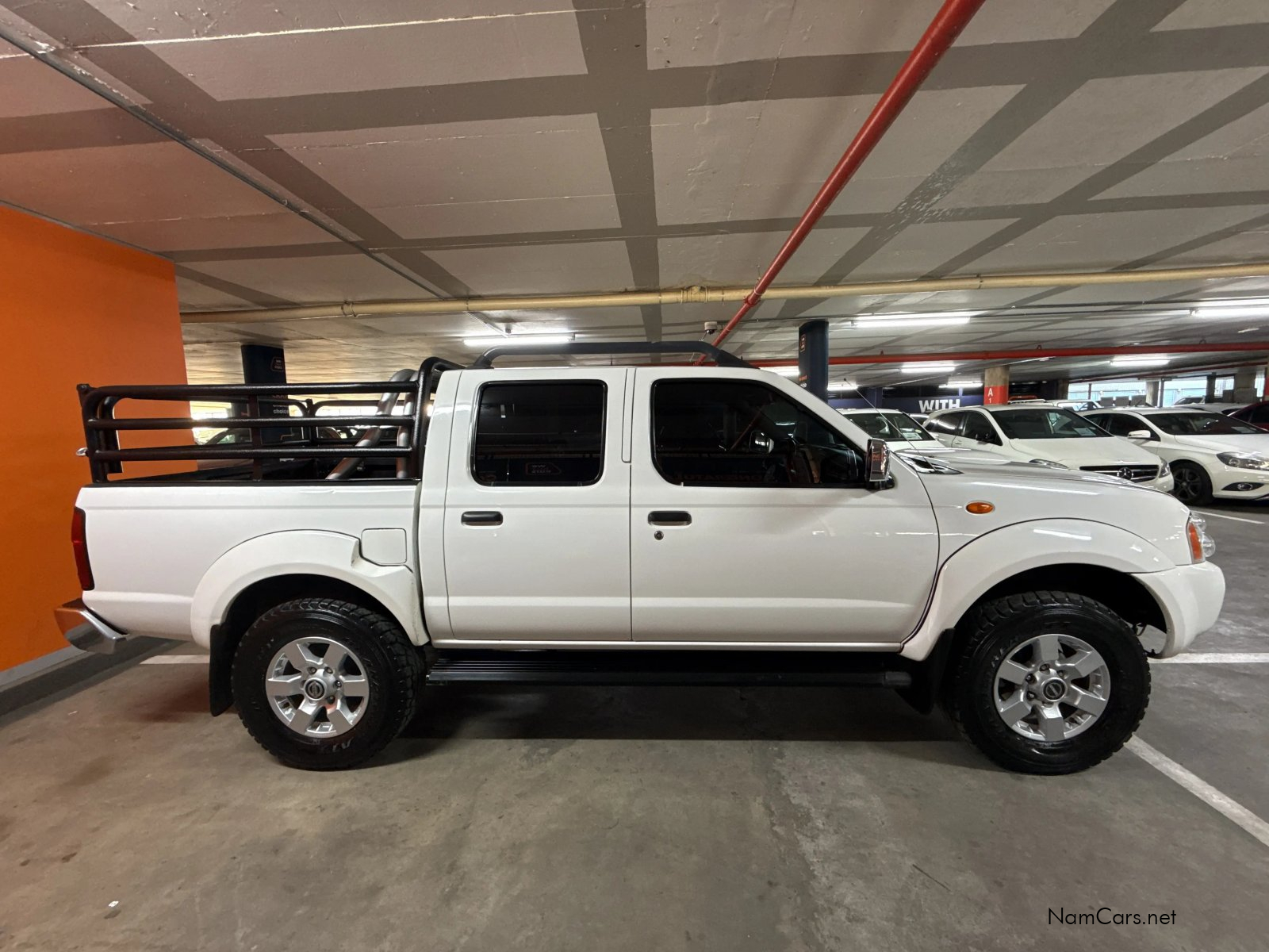 2019 Nissan Hardbody photo 4