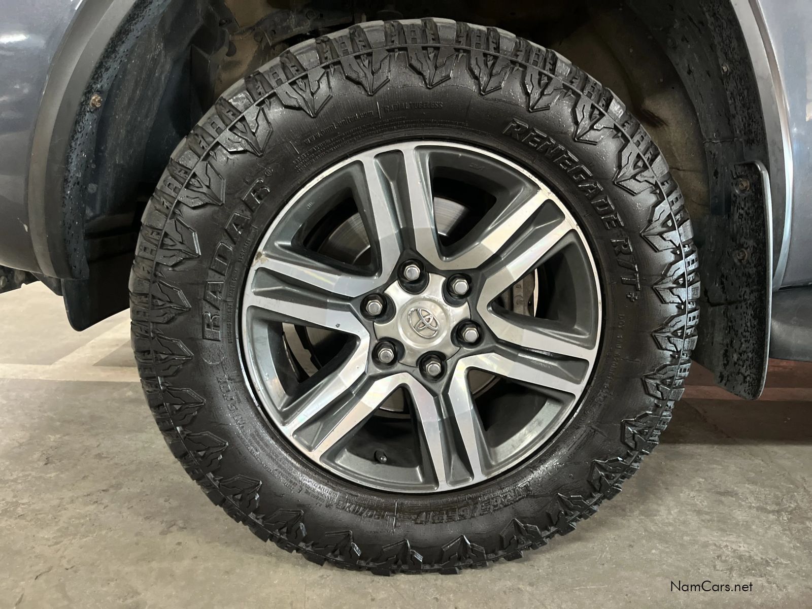2016 Toyota Fortuner photo 15
