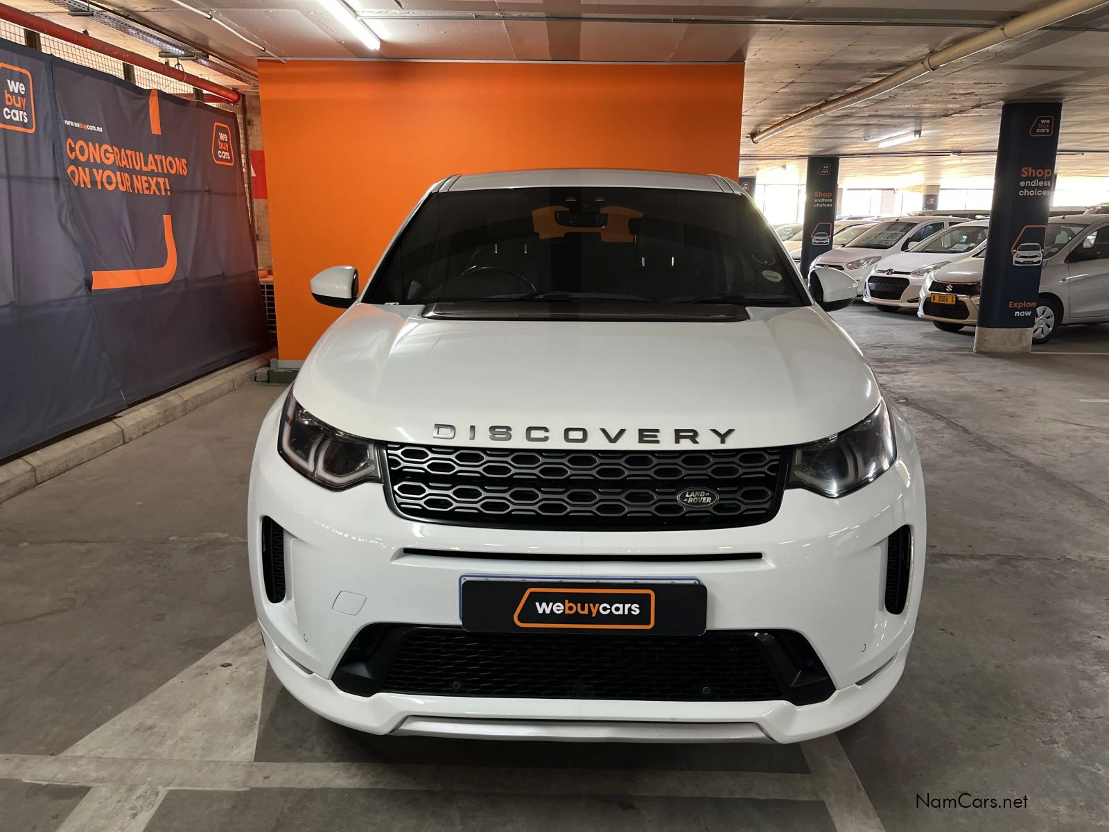 2020 Land Rover Discovery photo 6