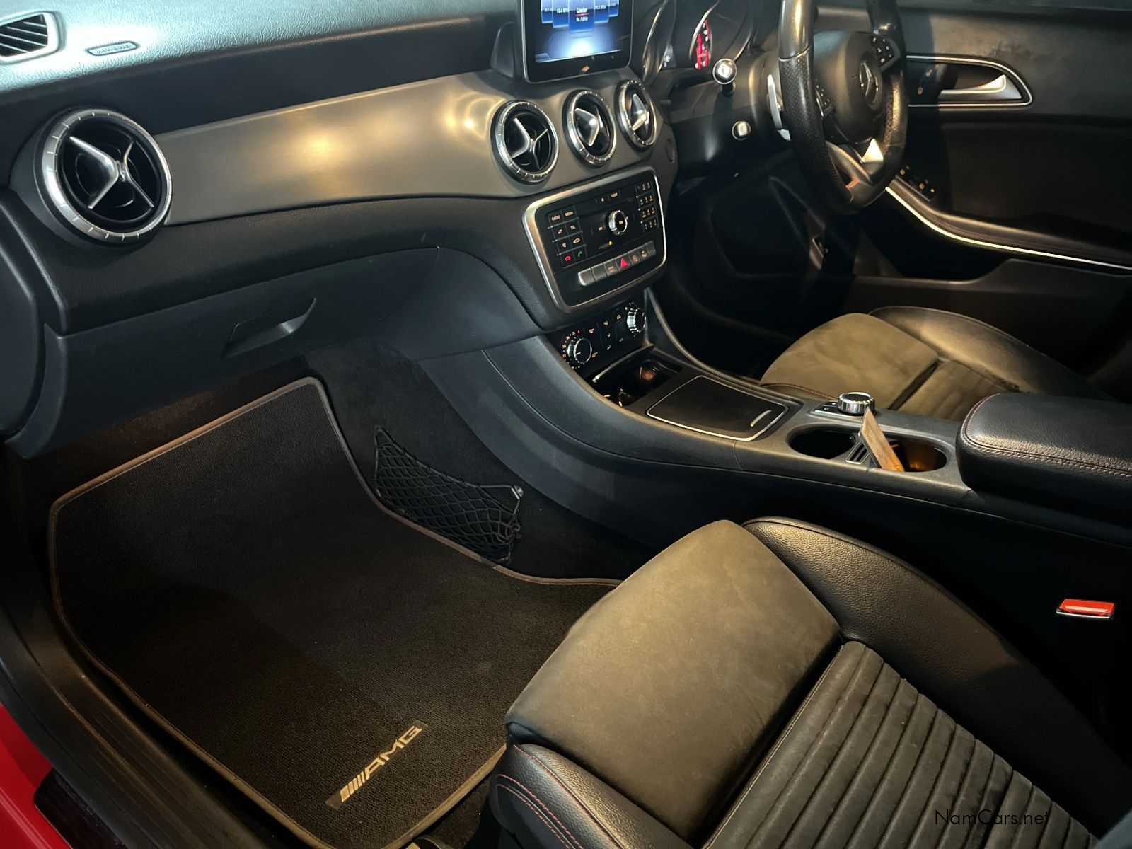 2019 Mercedes-Benz CLA Class photo 13