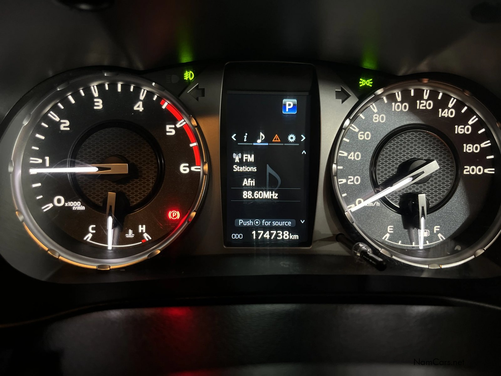 2022 Toyota Hilux photo 11