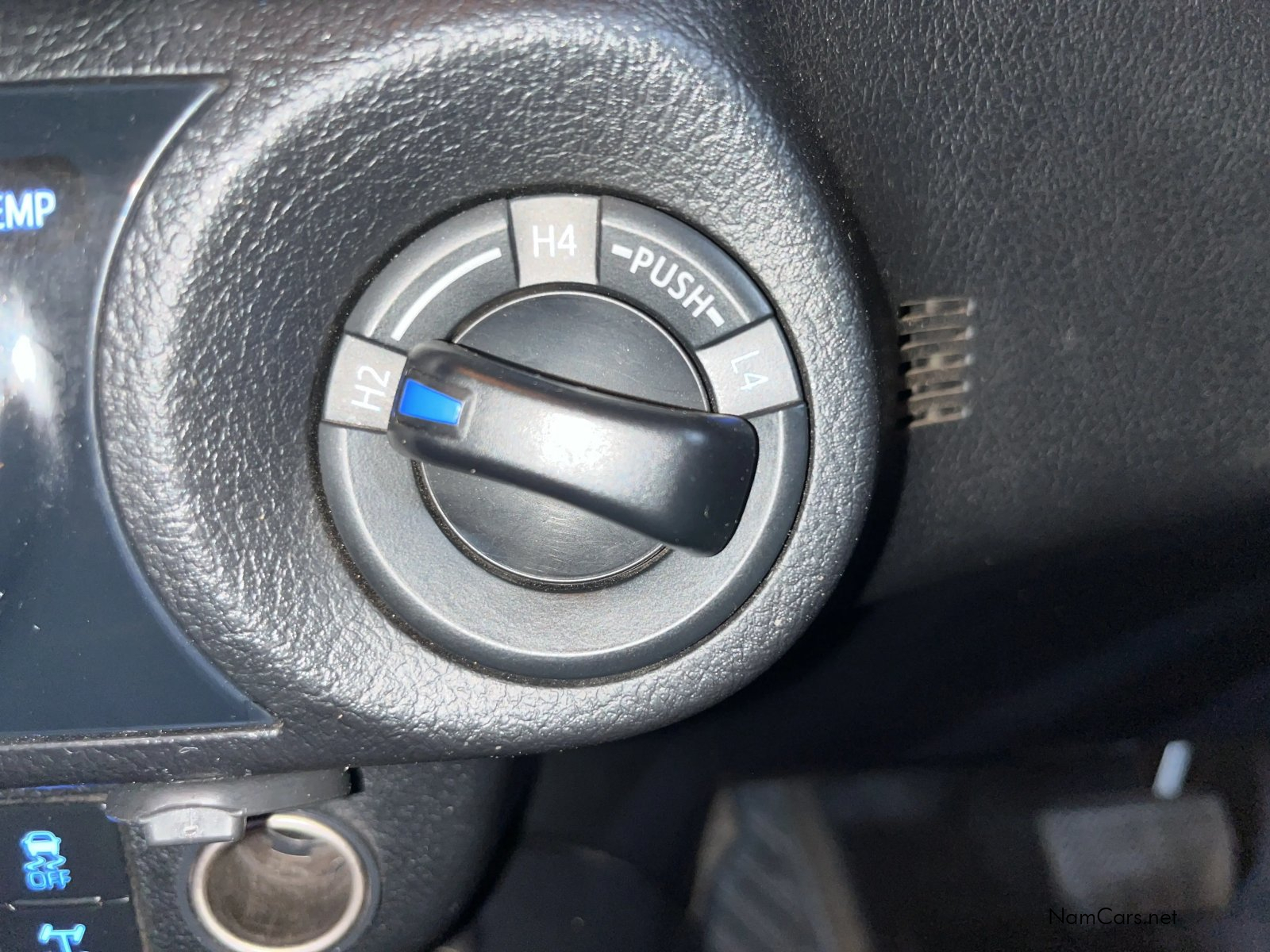2022 Toyota Hilux photo 8