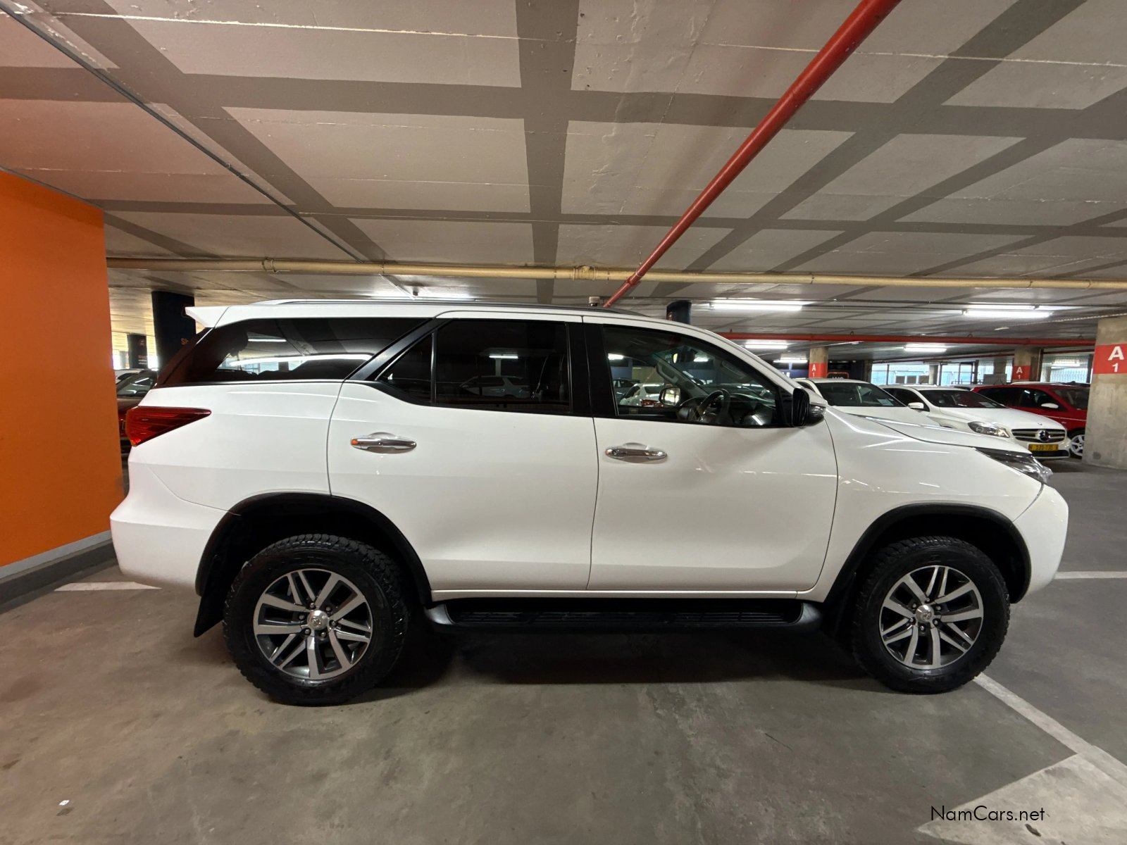 2018 Toyota Fortuner photo 4