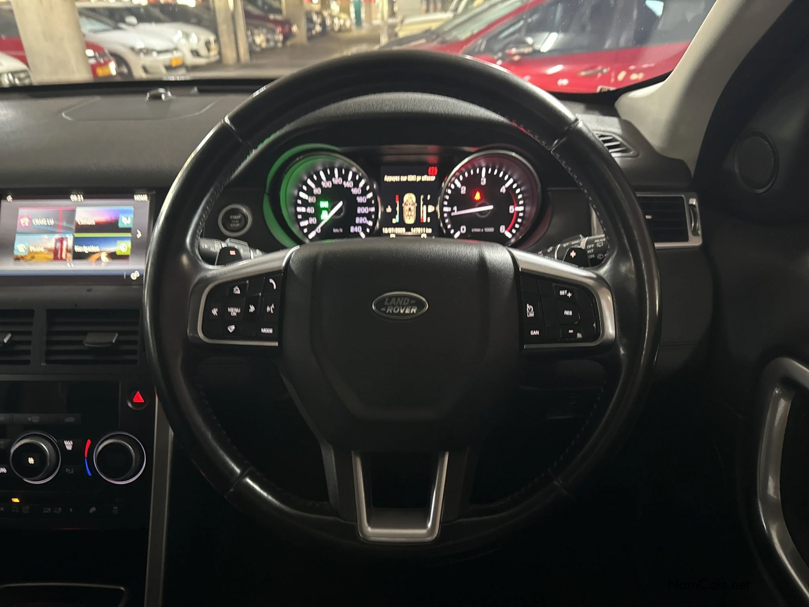 2015 Land Rover Discovery photo 10