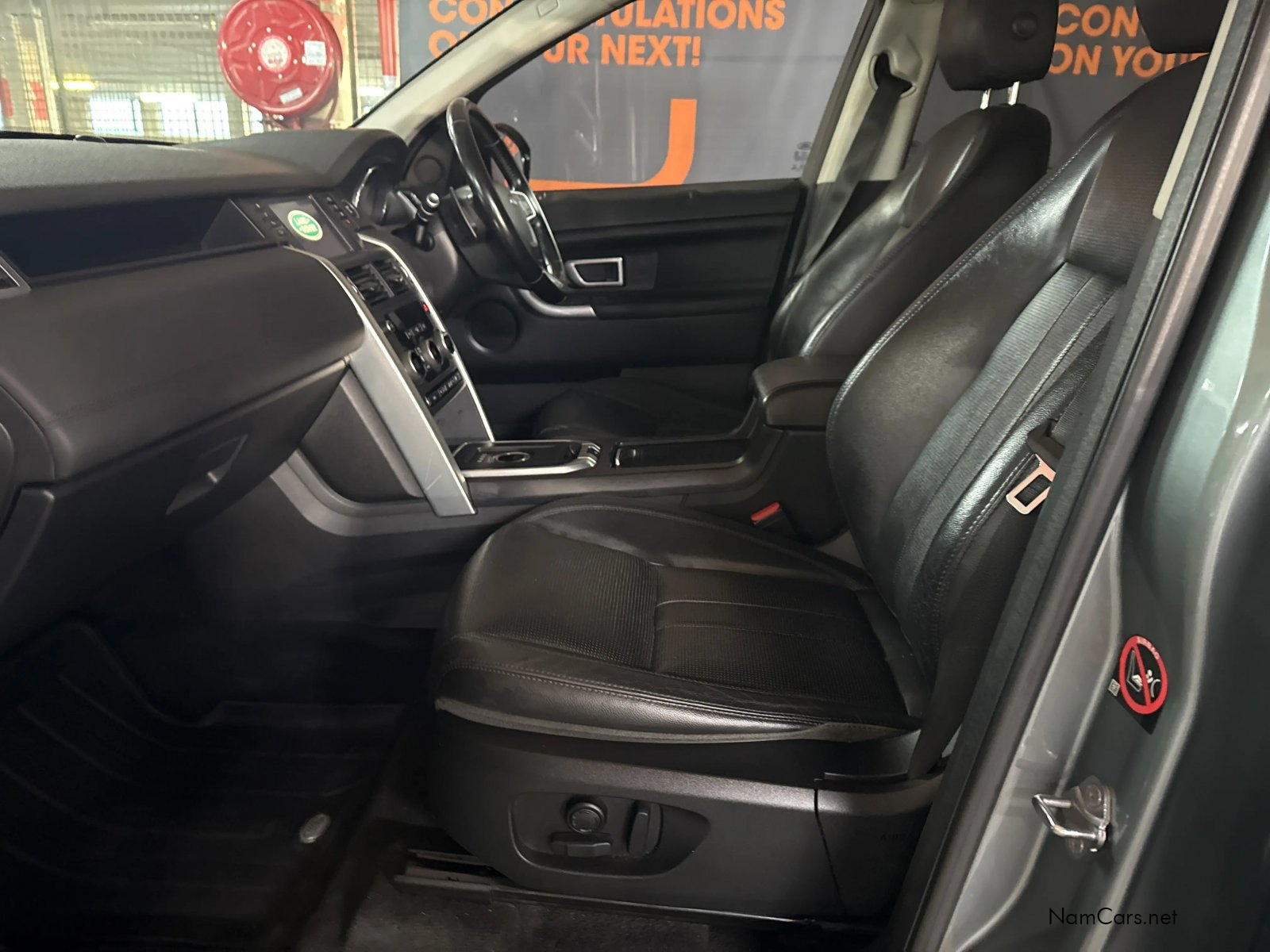 2015 Land Rover Discovery photo 15