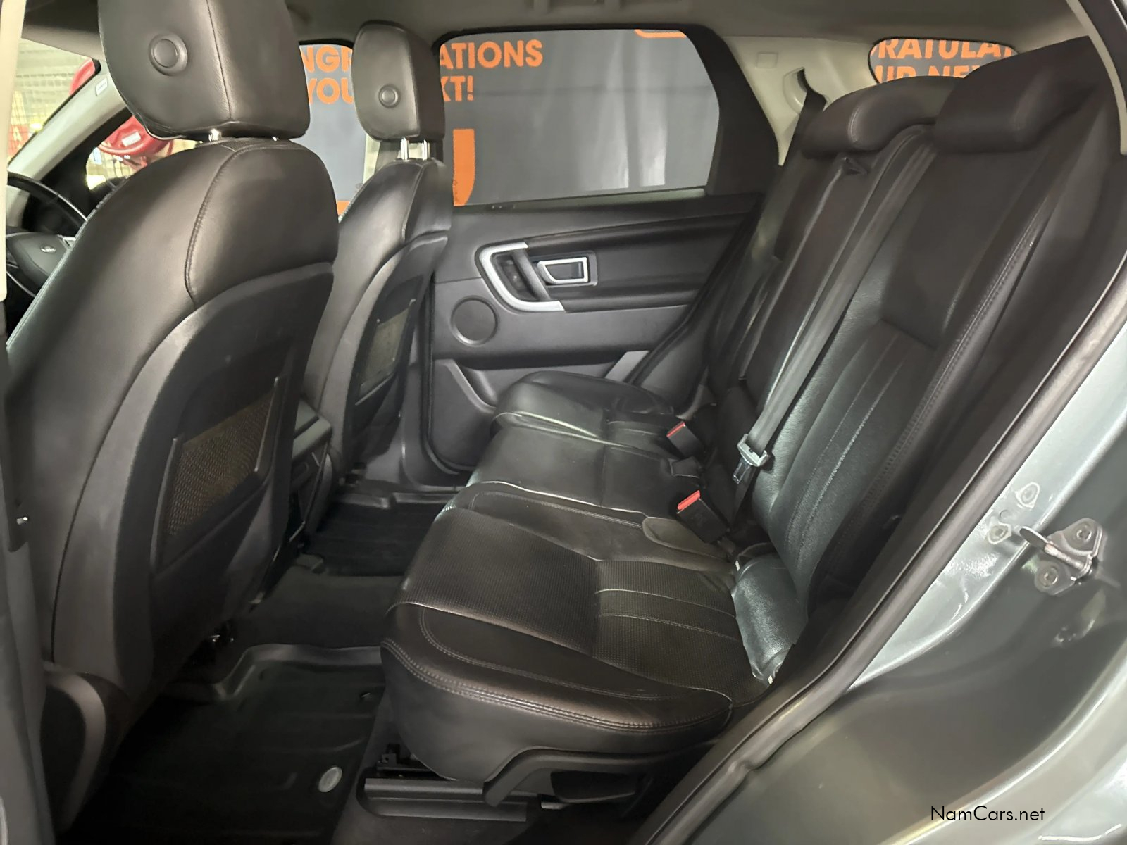 2015 Land Rover Discovery photo 17