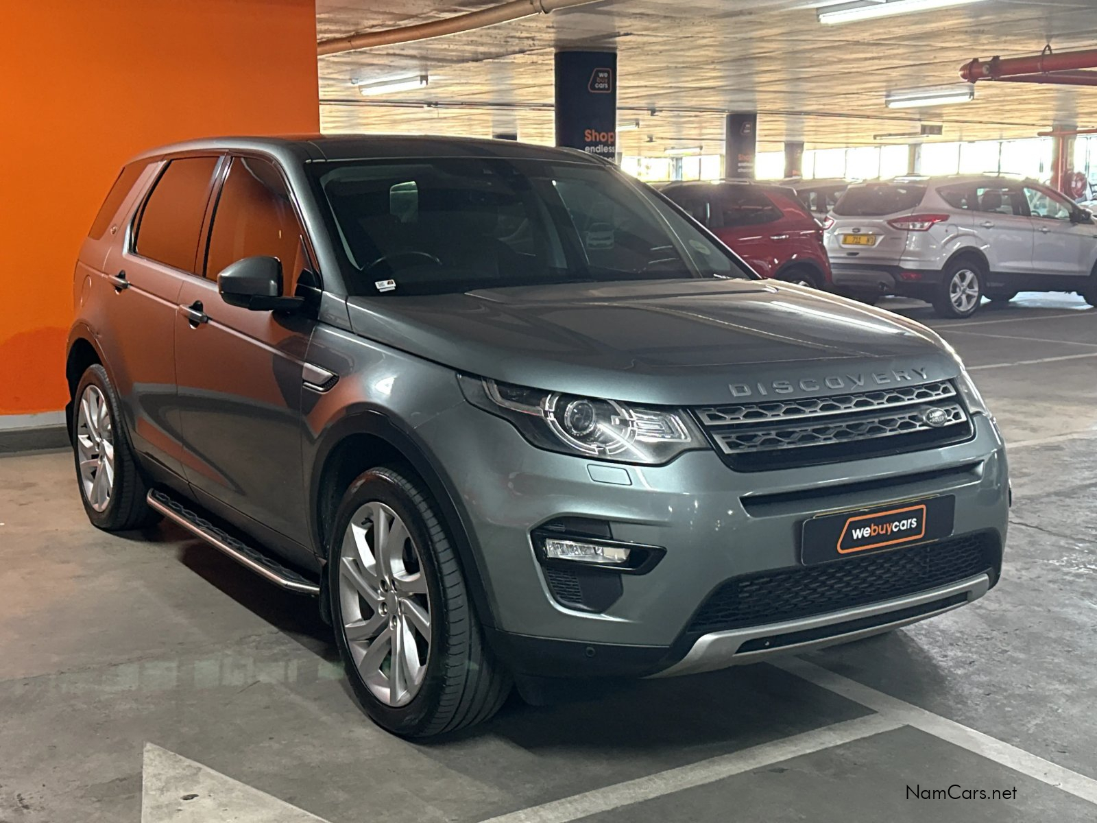 2015 Land Rover Discovery photo 5