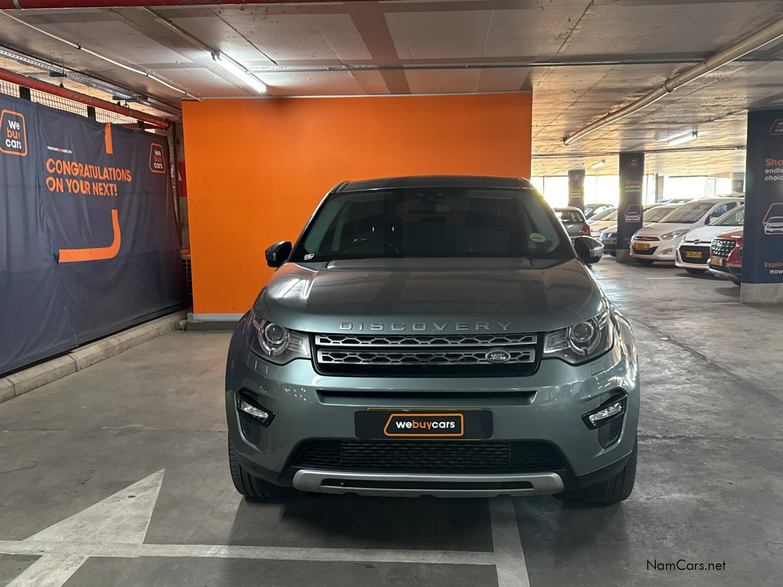 2015 Land Rover Discovery photo 6